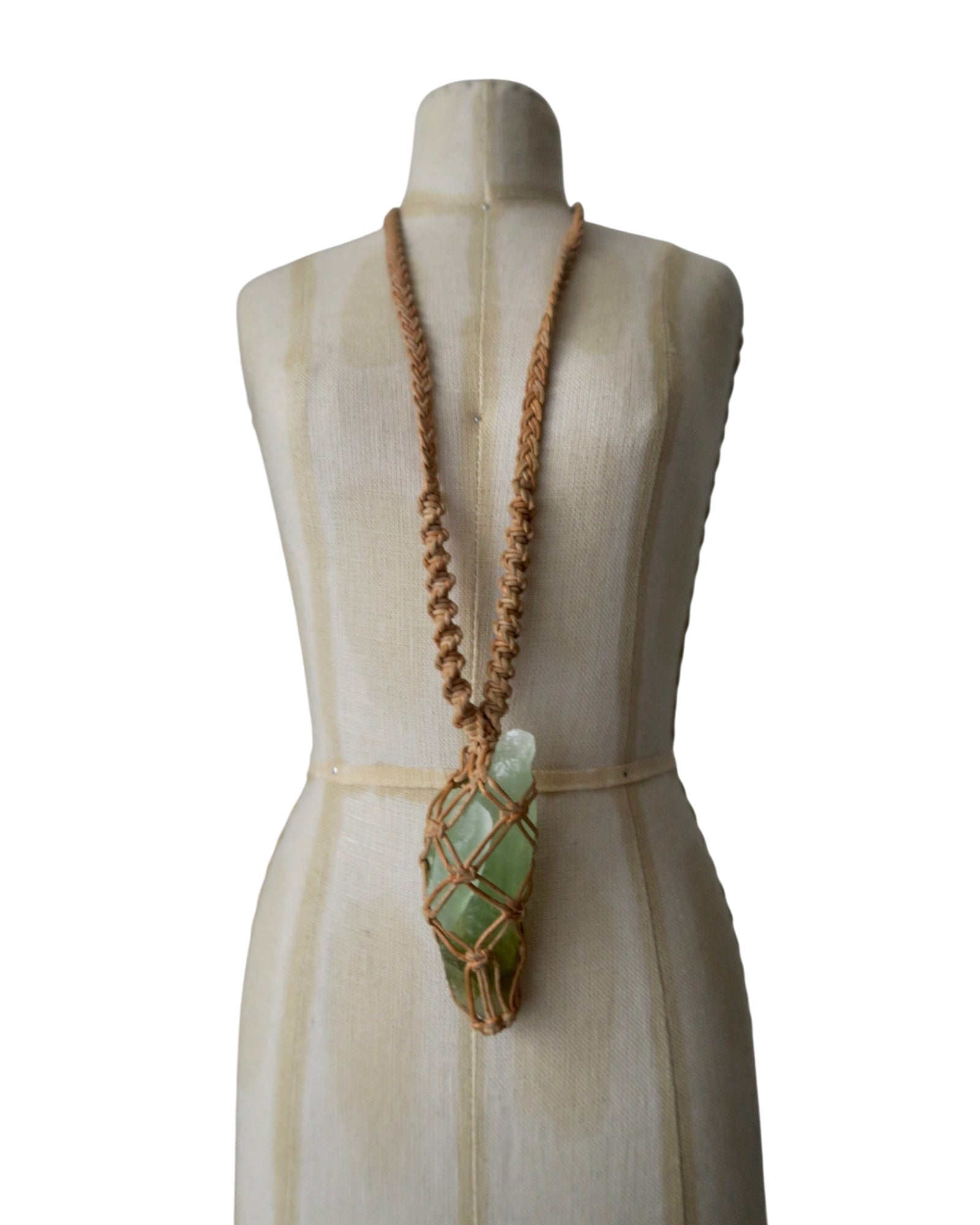 Olivia Moray Macramé Green Fluorite Pendant Necklace