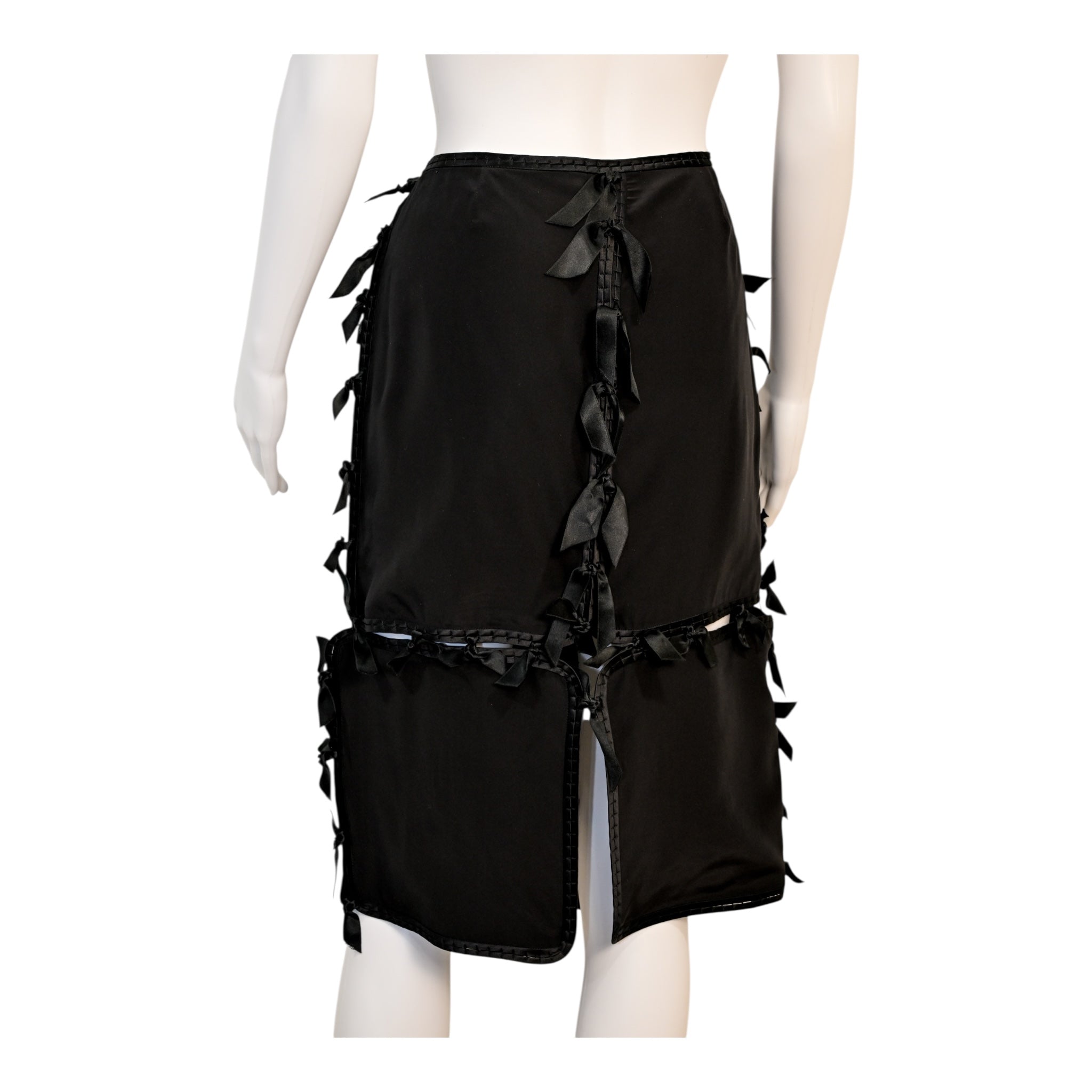 Yves Saint Laurent YSL by Tom Ford Black Satin Ribbon Skirt — F/W 2002 Runway Collection Size 42