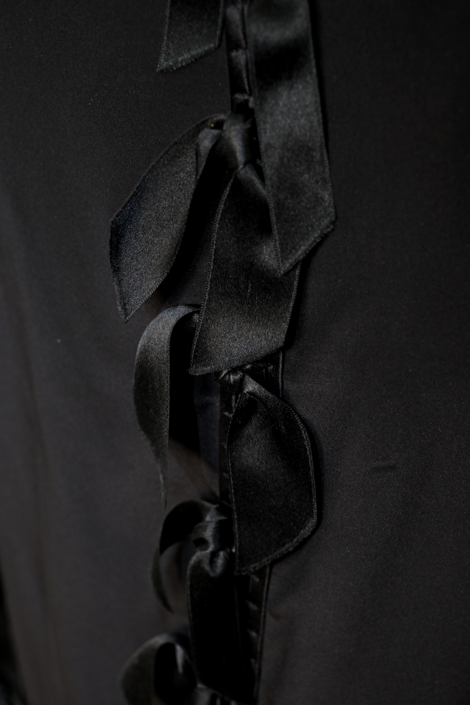 Yves Saint Laurent YSL by Tom Ford Black Satin Ribbon Skirt — F/W 2002 Runway Collection Size 42