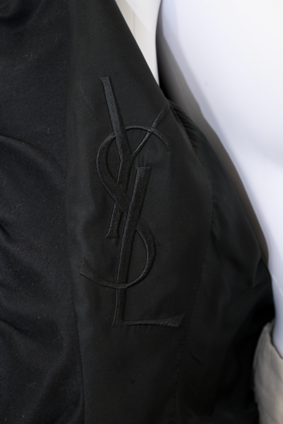 Yves Saint Laurent Rive Gauche Velvet Trim Blazer Size 40