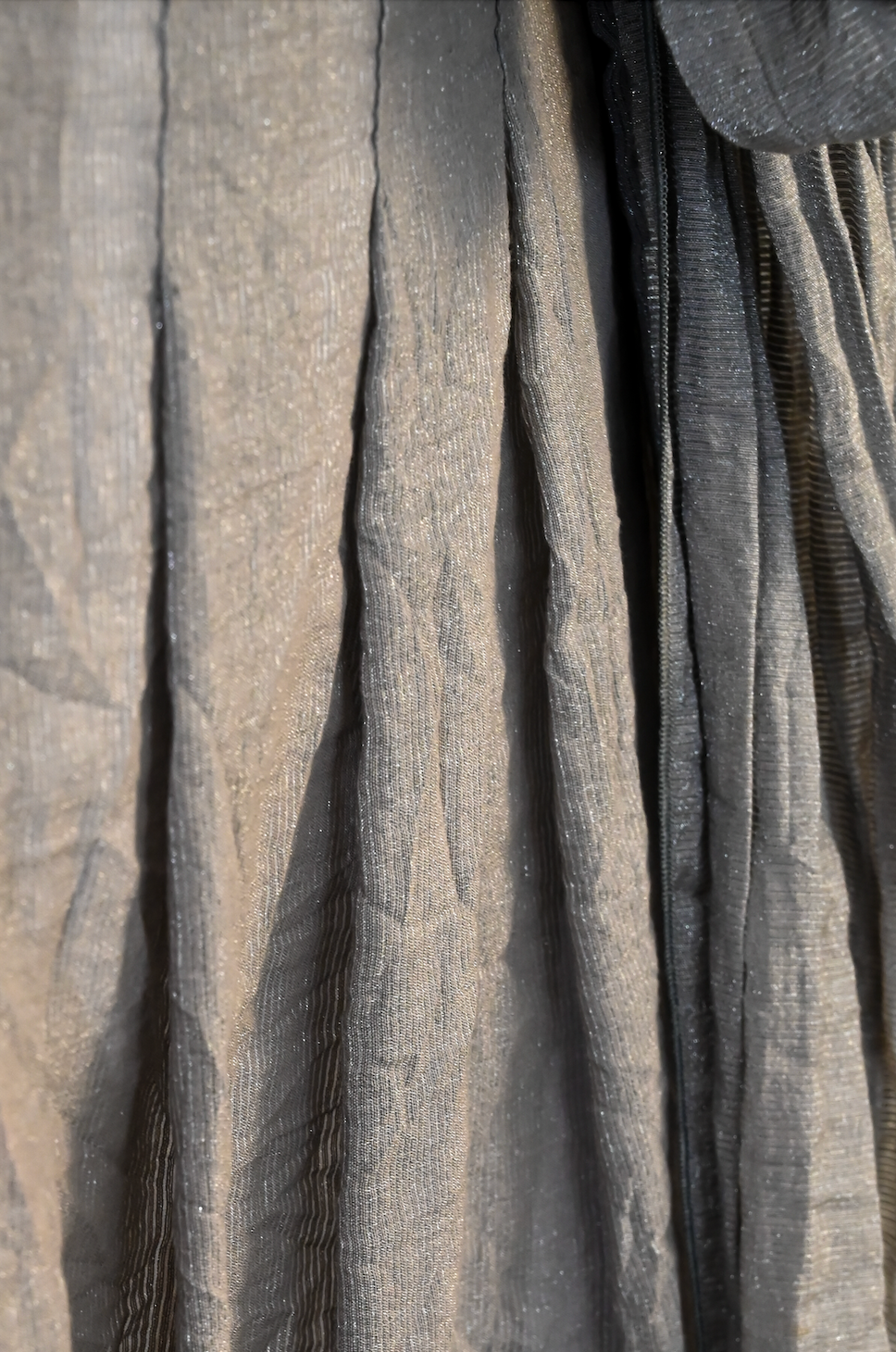 CREA CONCEPT Taupe Crinkle Linen Pleated Midi Skirt  Size 44 Parisian Contemporary Designer