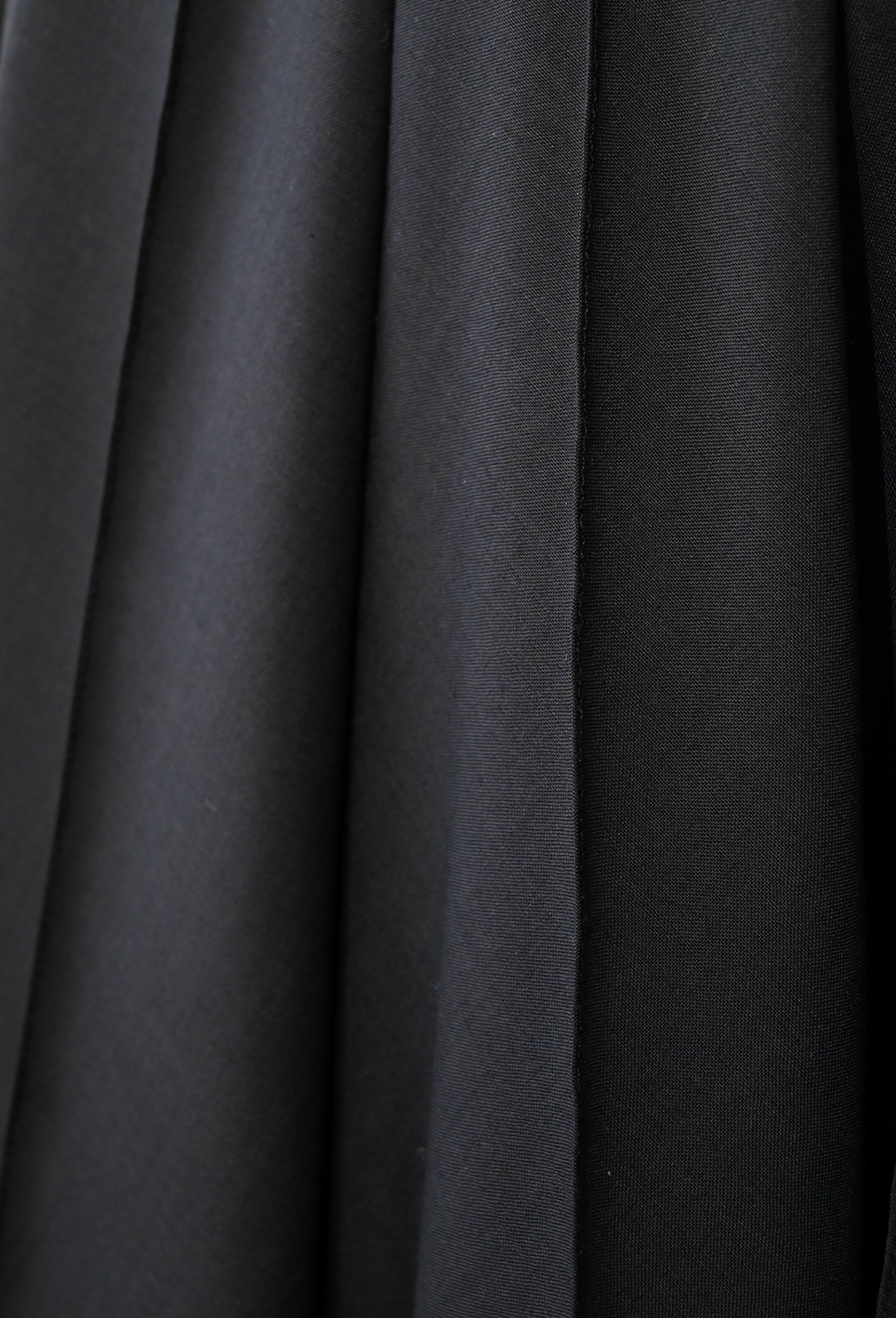 HERMÈS Black Wool Blend Pin Tuck Pleated Wrap Midi Skirt Size 38